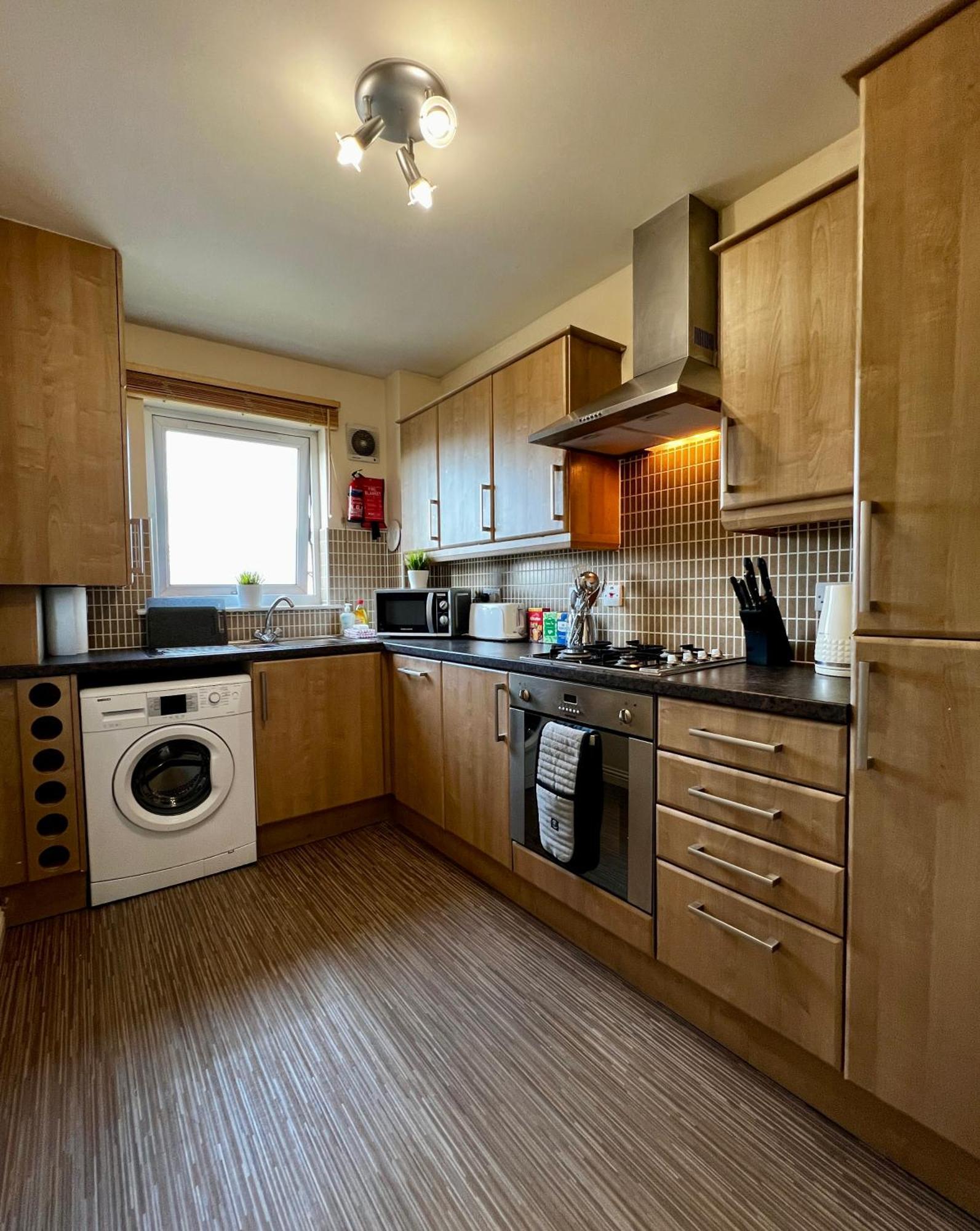 Stylish Modern Flat With Juliet Balcony & Parking Apartment Glasgow Exterior photo