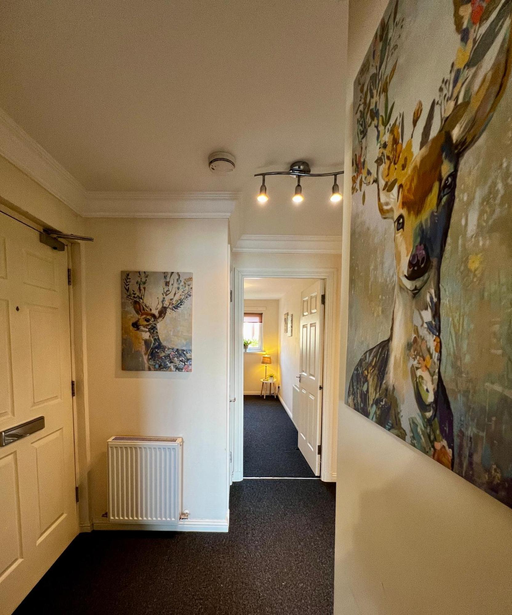 Stylish Modern Flat With Juliet Balcony & Parking Apartment Glasgow Exterior photo