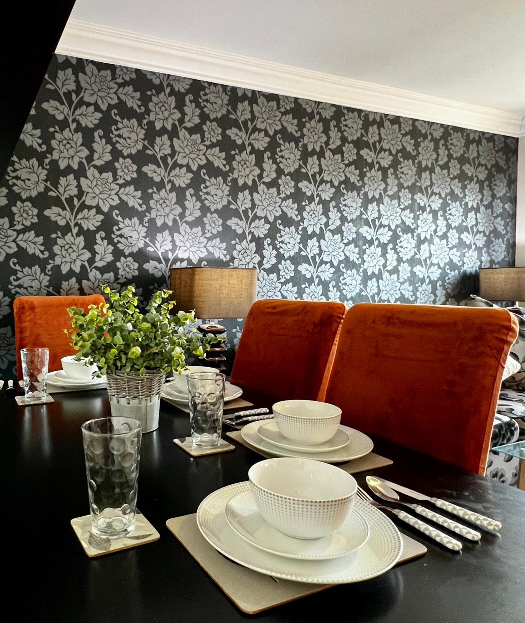 Stylish Modern Flat With Juliet Balcony & Parking Apartment Glasgow Exterior photo